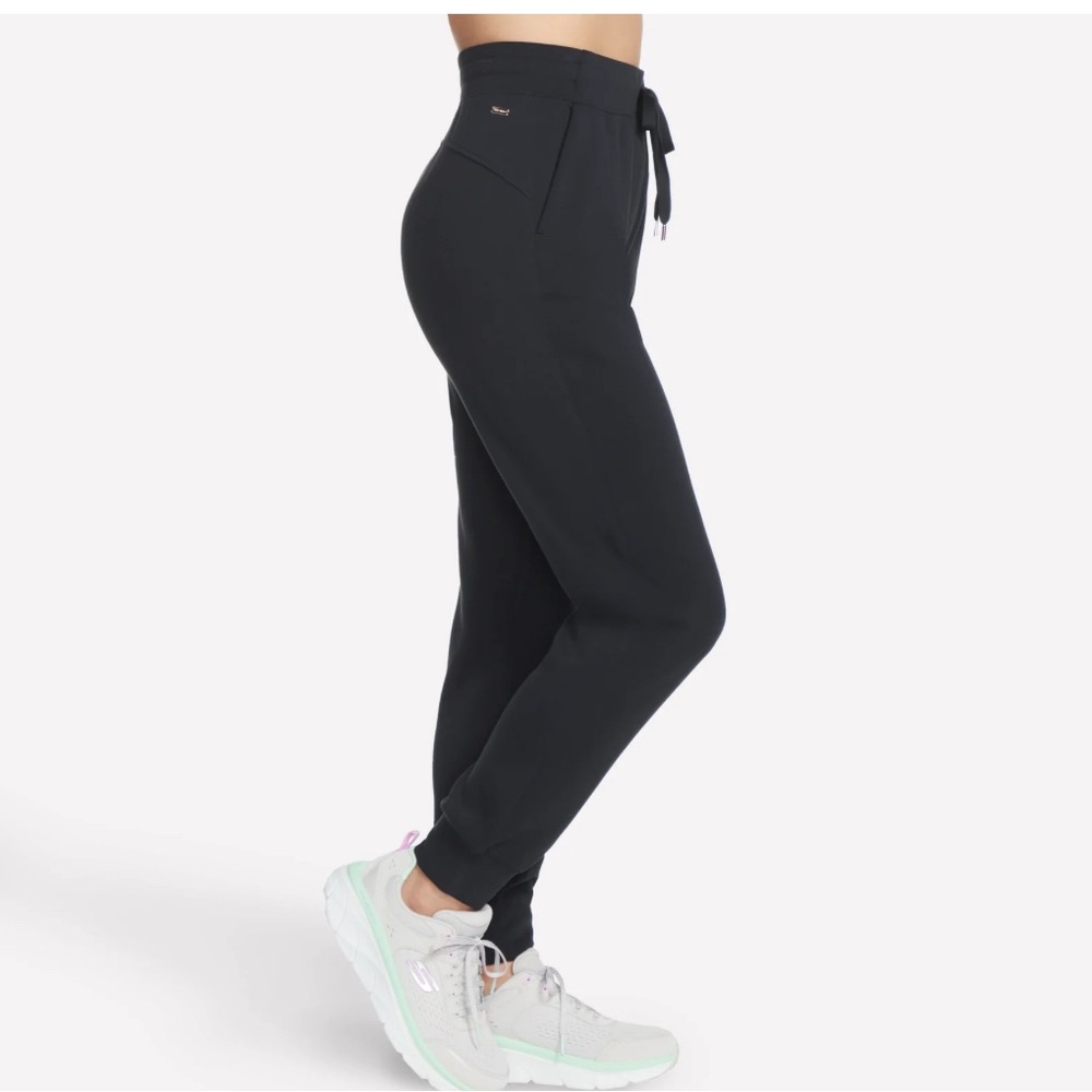 Skechers Black Women's Jogger Pants